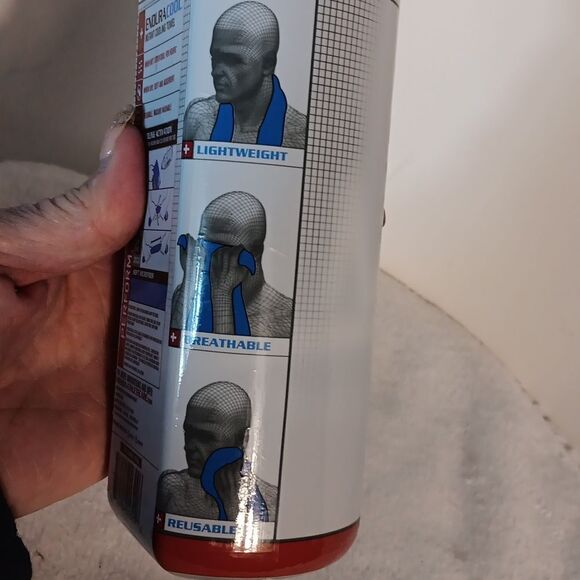 Mission EnduraCool Instant Cooling Towel - Blue - Picture 4 of 5